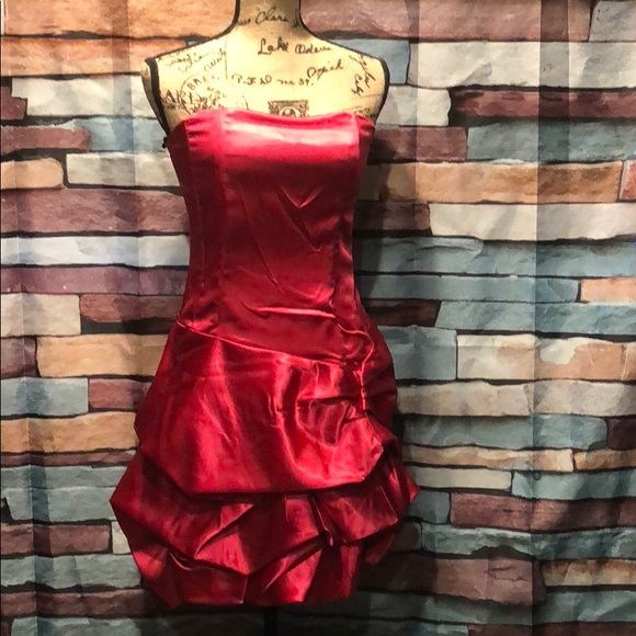 Rory Dresses & Skirts - Rory Bright Pink Strapless Formal.           D023